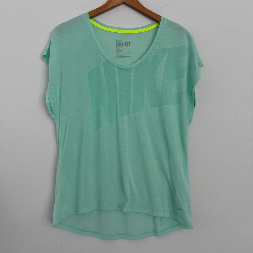 Nike Dri-FIT Mint Green Loose Fit Graphic Workout Tee Women’s Small